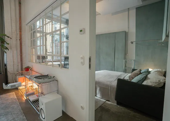 Design Loft In Prenzlauer Berg * برلين