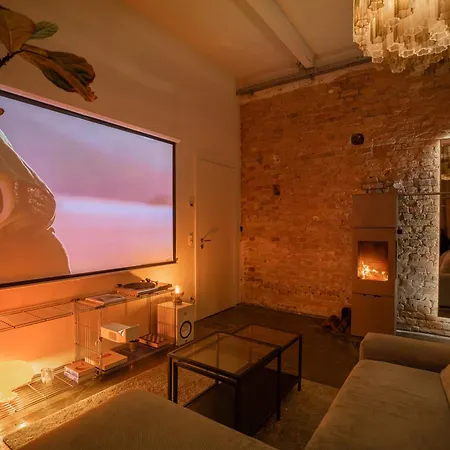 Design Loft Mit Musikstudio In Mitte Апартаменты *